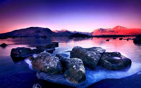 Stunning Frozen Lake Wallpaper 1920x1200 27417