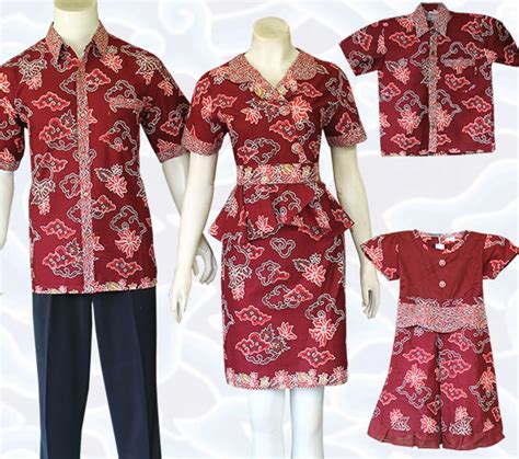 Gambar lucu capek hd download now gambar kata lucu capek terbaru dp. Model Baju Batik Sarimbit Untuk Pakaian Seragam Keluarga Terbaru 2017