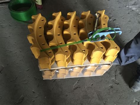 Bulldozer Excavator Undercarriage Parts Segments Construction Equipment