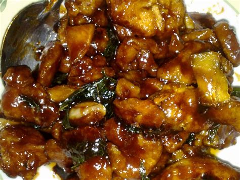 Ayam merupakan salah satu bahan masakan yang bisa diolah menjadi berbagai macam jenis masakan. Lets Cook & Fly...: ayam masam manis pedas..