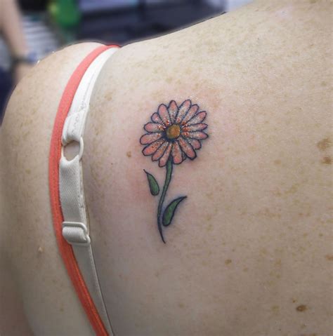 Daisy Tattoo Would Like The Same Placement In The Right Side Black