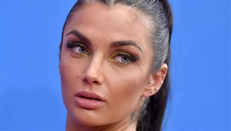 Her birthday, what she did before fame, her family life, fun trivia facts, popularity rankings, and more. Elettra Lamborghini, il padre svela dubbi sulle nozze e ...