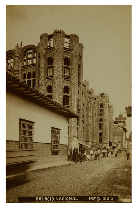 Filepalacio Nacional Medellín 1920 Wikimedia Commons