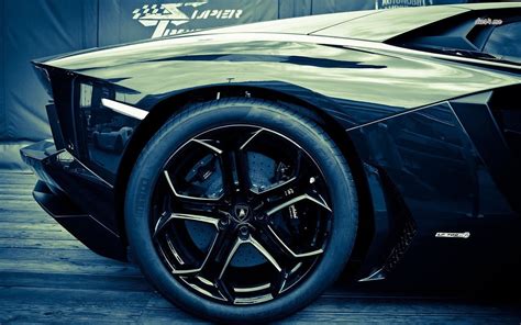 Black 5 Spoke Vehicle Wheel And Tire Lamborghini Aventador