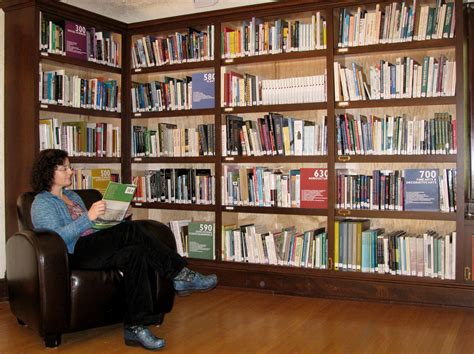 Ann Lennartz Memorial Library Seward Park Audubon Center