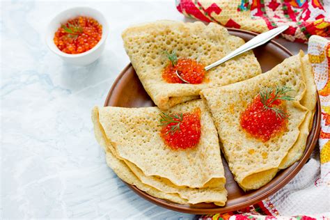 Here's a list of 12 dishes from russia that you can taste for a local experience. Russian man in America criticize American food - Page 2