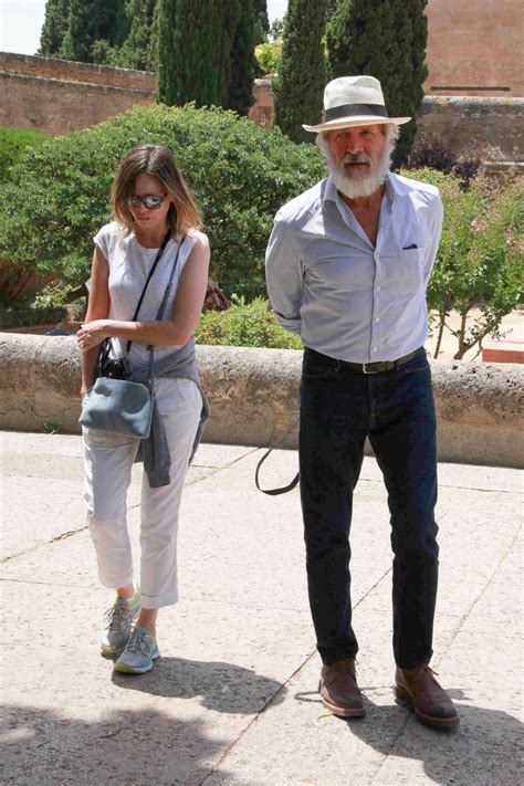 As of 2020, the u.s. ひげがすごい？ハリソン・フォード、妻キャリスタ・フロックハートとスペイン旅行中: 海外エンタメダイアリー