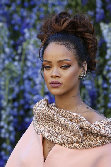 Rihanna Attending The Christian Dior Show At The Paris Fashion Week 10