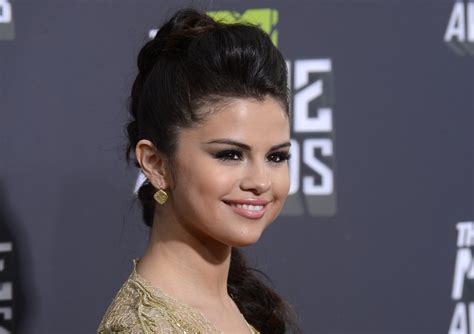 Selena Gomez S Stars Dance Set To Debut At No On Billboard Album Chart