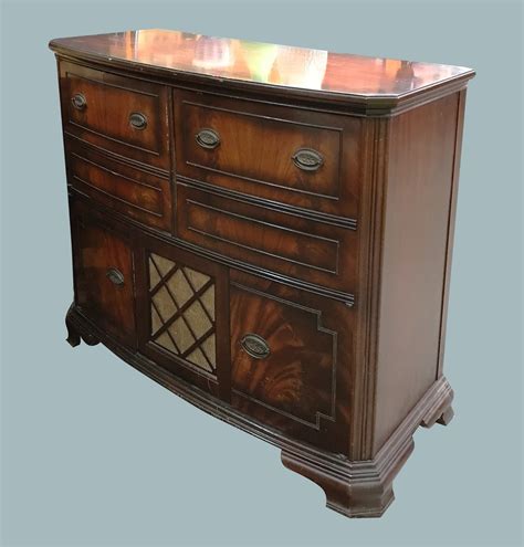 Uhuru Furniture And Collectibles Vintage 1940s Mahogany Stereo Cabinet