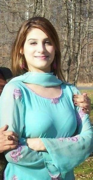 Cute Local Pakistani Housewife Bold Photos Beautiful Desi Sexy Girls