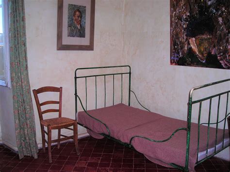 Van gogh's bedroom at arles. la chambre de vincent van gogh