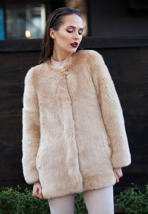 Coat Eco Fur Tissavel Sable Onyx