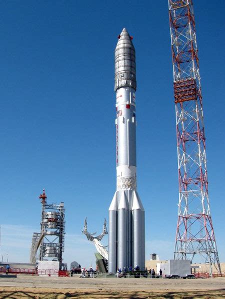 Raketė sukomplektuota ir paruošta žaidimui. Russische Rakete stürzt mit drei Glonass-Satelliten ab ...