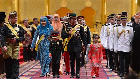 Leidke parim lennuvalik ühe klõpsuga veebilehel tickets.ee. Brunei sultan to mark golden jubilee with lavish ...