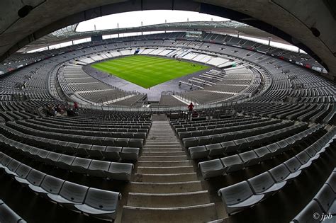 In addition to the basic facts, you can find the address of the stadium, access information, special features, prices in the stadium and name rights. Stade de France - StadiumDB.com