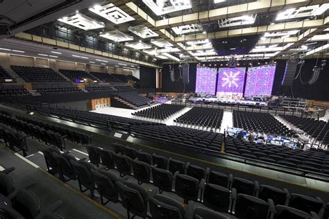 Auditorium Seating At The Brighton Centre 4000 Tip Up Seats A Photo