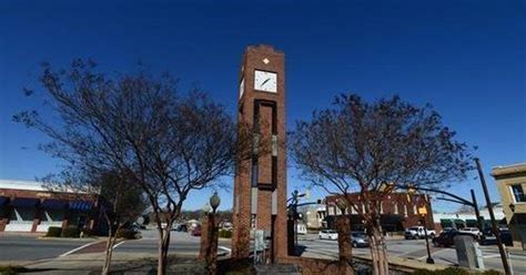 Simpsonville officials laud new sanitation contract