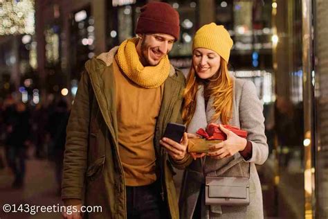 Master the Art of Chat: 7 Effective Tips to Impress a Girl