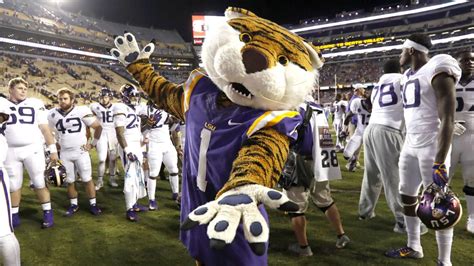 A Tale Of Two Tigers How Clemson And Lsu Got Their Mascots Trending