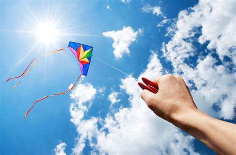 Kite Wallpapers Top Free Kite Backgrounds Wallpaperaccess