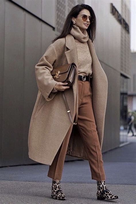 click through for the ultimate winter workwear guide to staying warm and stylish Осенние