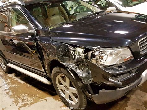 The base 3.2 also gains a standard third row seat and moonroof. 2010 Volvo XC90 V8 | Salvage & Damaged Cars for Sale