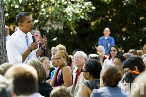 Photo Obama Speaks At A Town Meeting In Chester Virginia