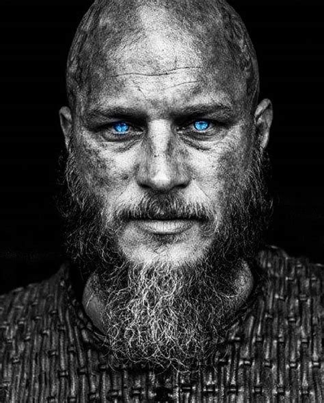 Download Ragnar Lothbrok 4k Vikings Blue Eyes Wallpaper