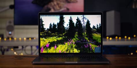 It was a banner year for apple, from the first 5g iphone to apple silicon and the rollout of the first m1 macs. 郭明錤：苹果将 在2021年推出新设计的MacBook Pro系列产品_Apple