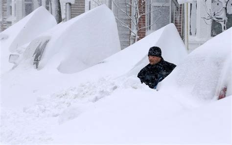Us Snowstorm In Pictures Massive Blizzard Causes Chaos In The Northeast