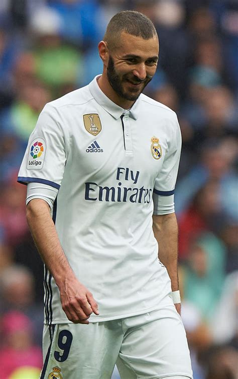 Real Madrid news: Karim Benzema given final chance to save ...