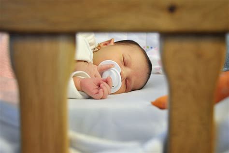 Infants Dying of SIDS Show Brainstorm Abnormalities