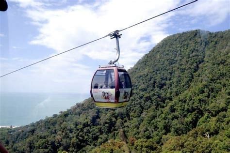 The entrance for the langkawi cable car, which takes visitors all the way up to mount mat cincang, langkawi's second highest peak, is located in the oriental village in the upper northwest of langkawi island, near pantai kok. Book Langkawi Cable Car 4 in 1 Tickets | PROMO 5% OFF ...