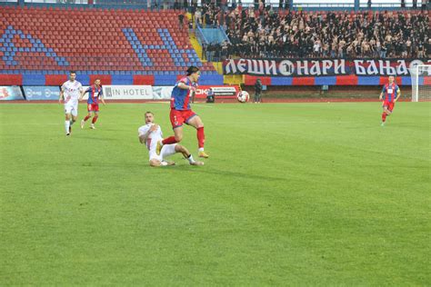 Borac Po Inje Sa Prodajom Sezonskih Ulaznica