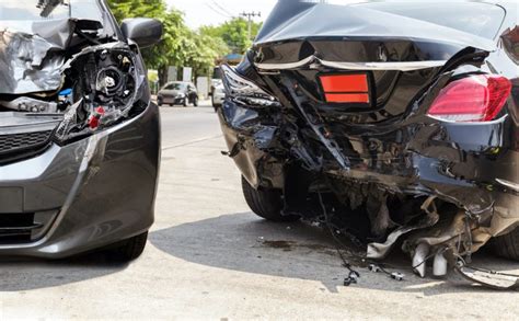 Why You Need A Car Accident Lawyer Law Offices Of Garret Lungin