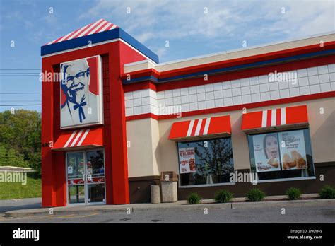 Kfc Store Front High Resolution Stock Photography And Images Alamy