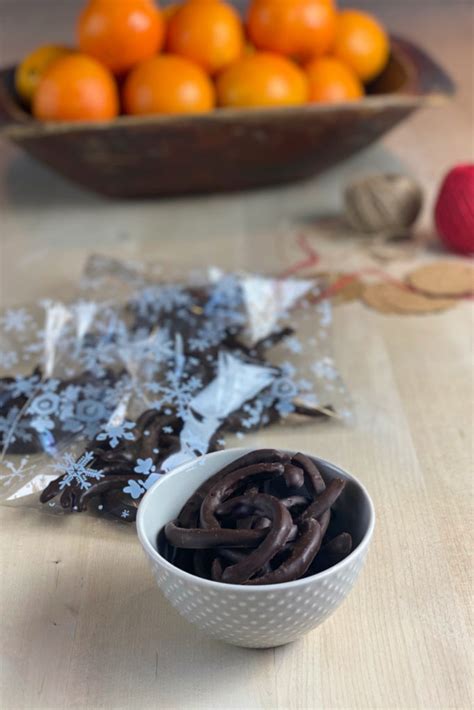 Easy And Delicious Chocolate Covered Orange Peels For Christmas