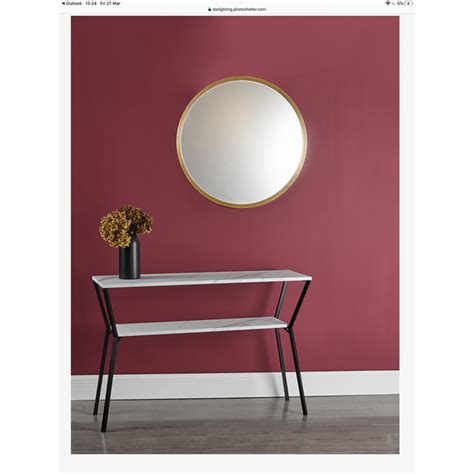 With a familiar ornate design handsomely finished in distressed gold tones, the georgian v mirror defines sophistication make an elegant proclamation of style and taste with the georgian v mirror. Briton - Beaded Edge Round Gold Mirror - Lightbox