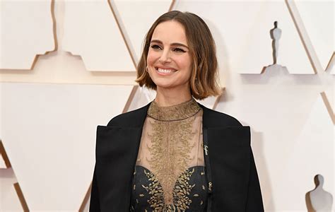 Natalie Portman Responds To Rose McGowan Calling Her Oscars Dress Protest Deeply Offensive