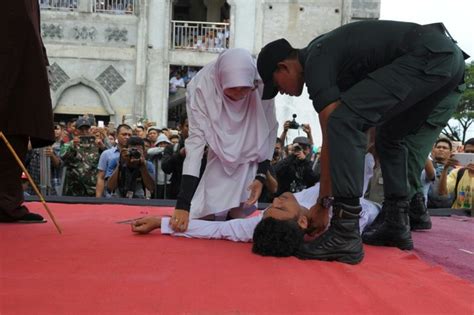 Brunei Implements Stoning To Death Under New Anti Lgbt Laws