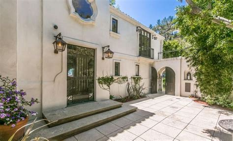 Camila Cabello Buys Hollywood Hills House Variety In 2021 Miami