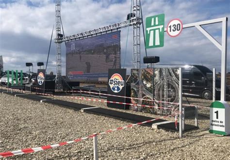 Businessman stefan mandachi on the 1 metre highway. Stefan Mandachi a inaugurat primul metru de autostrada din ...