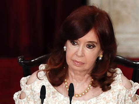 Cristina Fernández Condenada A 6 Años De Prisión Por Corrupción