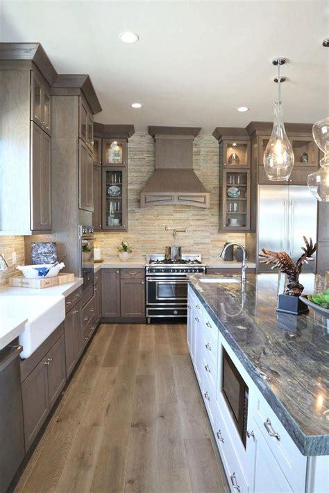 Love This Kitchen Farmhouse Stained Kitchen Cabinets Best Kitchen