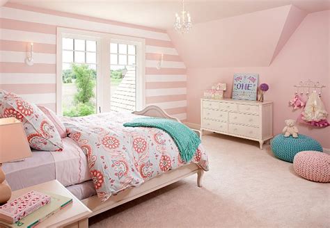 Classic East Coast Shingle Style Lakeside Cottage Pink Bedroom For