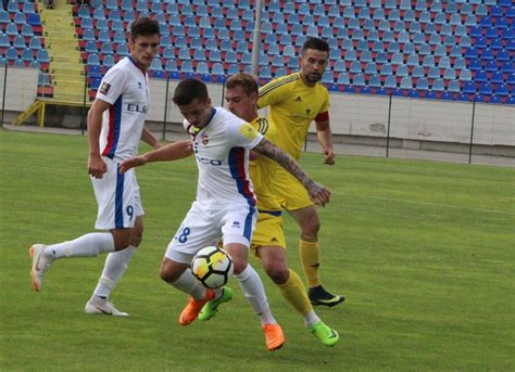 Fc botosani v fc arges pitesti. FC Botoșani - Aerostar 0-0, în primul amical din această ...