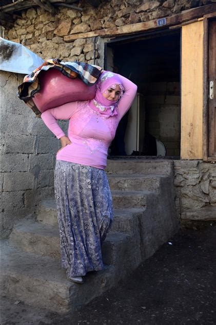 Köylü kadınların mesaisi yoğun geçiyor Anadolu Ajansı