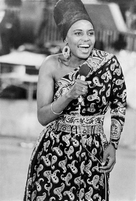 Miriam Makeba One Of The First African Musicians To Receive Worldwide Recognition ~ Vintage