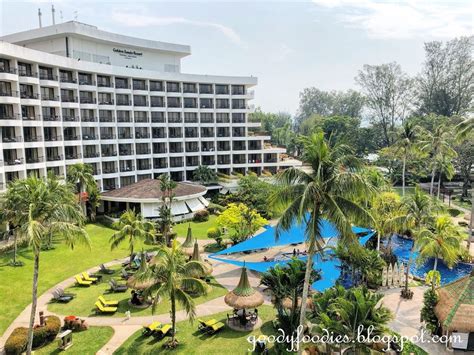 We stayed in the executive suite, which is extra spacious and suited for families. GoodyFoodies: Review: Golden Sands Resort, Penang
